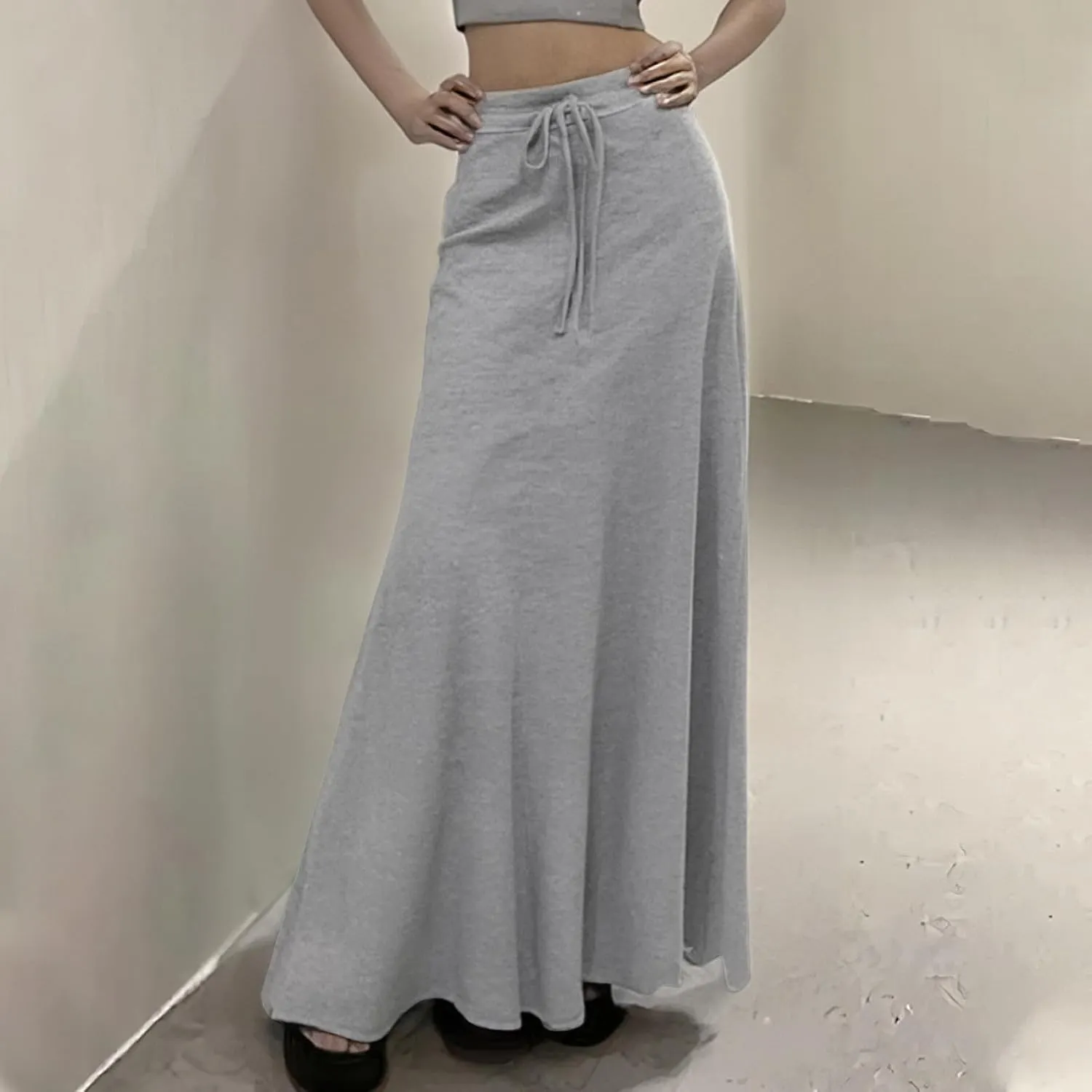 2025 Womens Elastic Waist Maxi Skirt Solid Color Drawstring Pleated Casual Trendy Lightweight Loose Fit Skirts