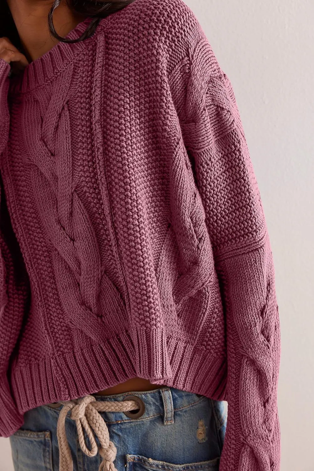 Cable Knit Cropped Sweater for Women Crew Neck Long Sleeve Chunky Pullover Loose Fall Winter Outfit