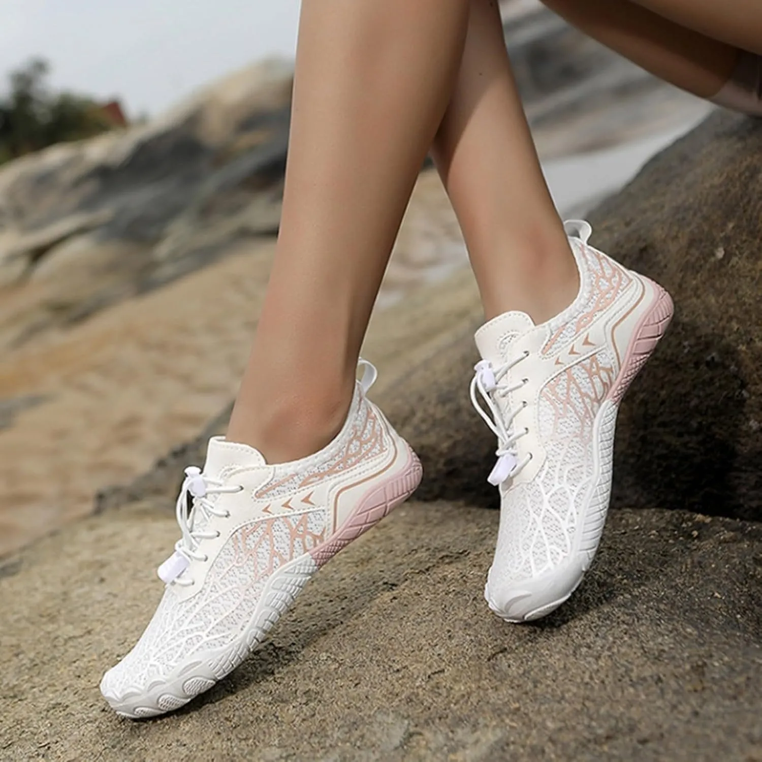 Non Slip Barefoot Hiking Shoes for Men Women Quick-Dry Beach Water Shoes Wading Diving Swimming Water Sock Shoe Comfy Summer Vacation Shoe for Women Men Indoor Thick Sole Socks