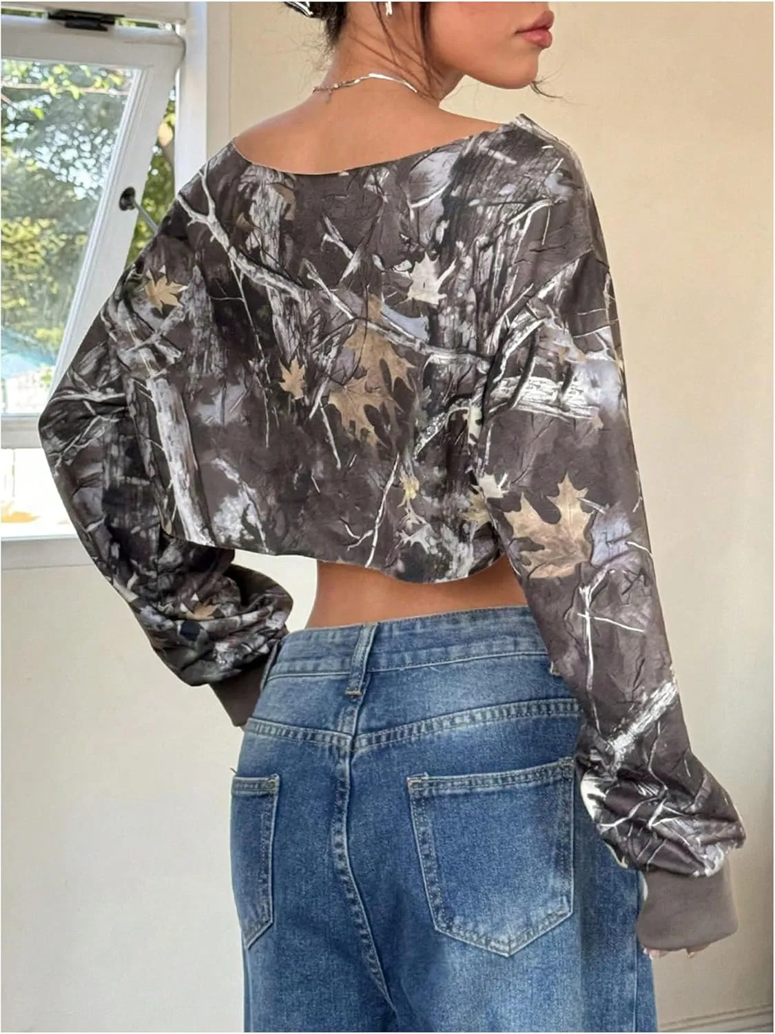 SOLY HUX Women's Camo Sweatshirt Off the Shoulder Long Sleeve Asymmetrical Neck Y2k Pullover Crop Tops Streetwear