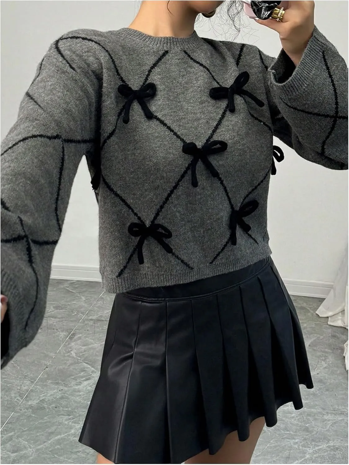 Verdusa Women's Bow Sweaters Long Sleeve Mock Neck Pullover Vintage Y2k Cropped Knit Tops